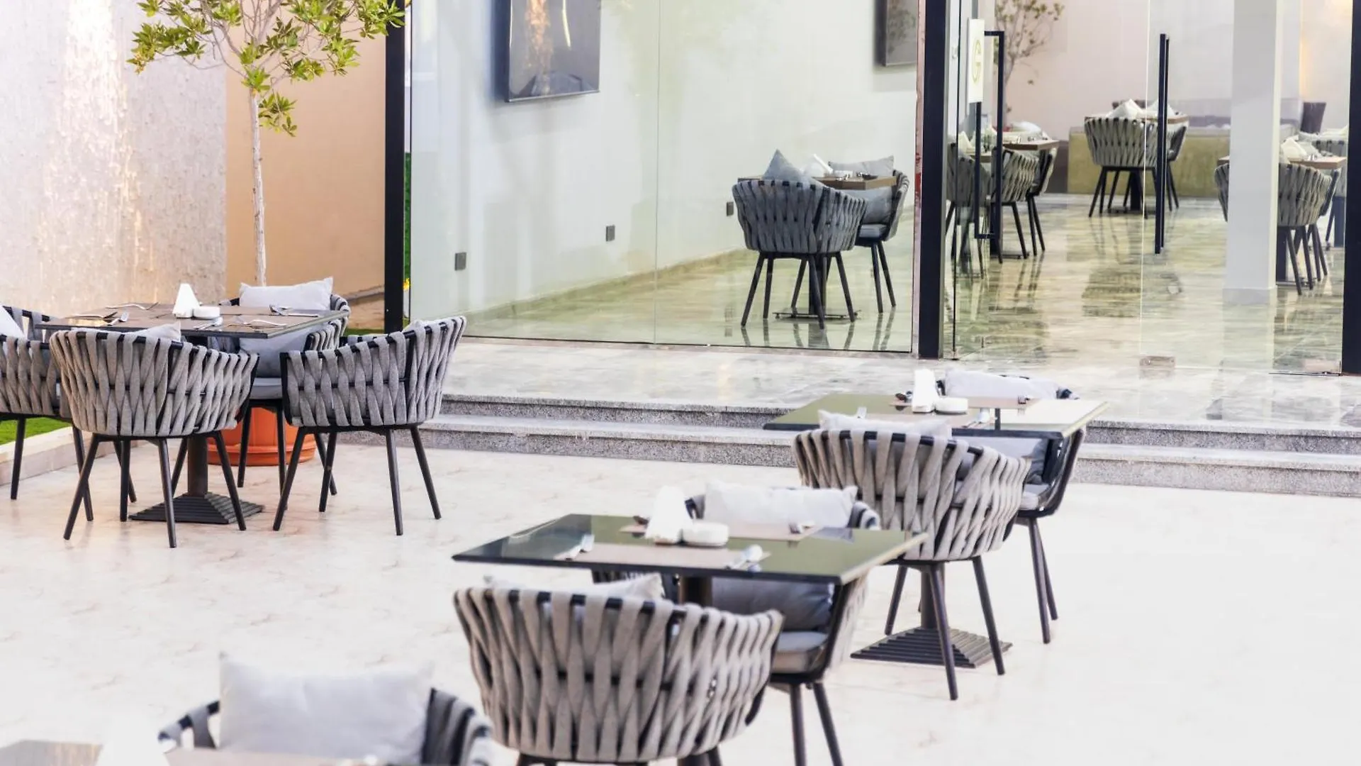 Md Hotel By Gewan Dubai 4*,